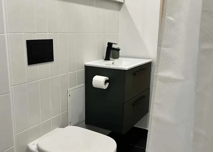 Lägenhet With Balcony In